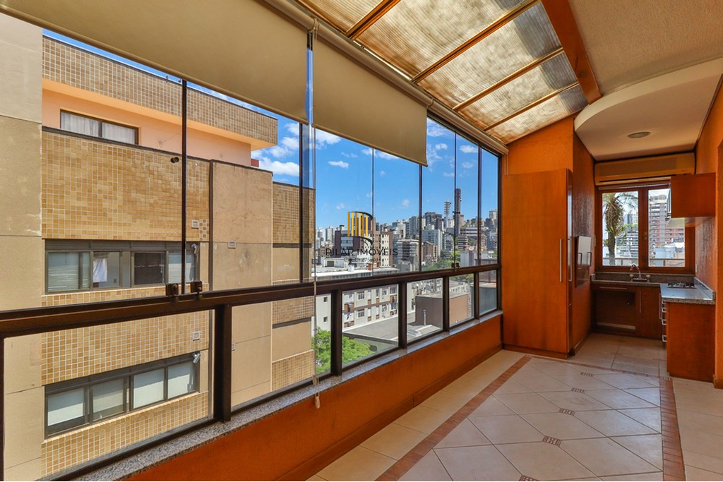 Cobertura 3 dormitórios no bairro Petrópolis