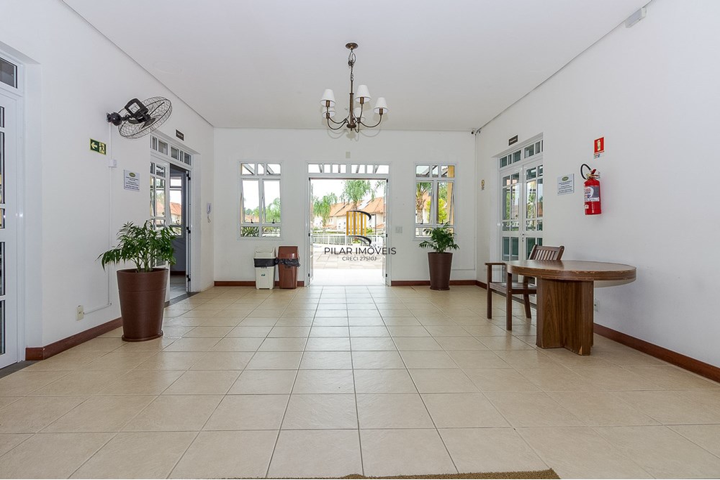 Casa de Condomínio 4 dormitórios no bairro Sarandi