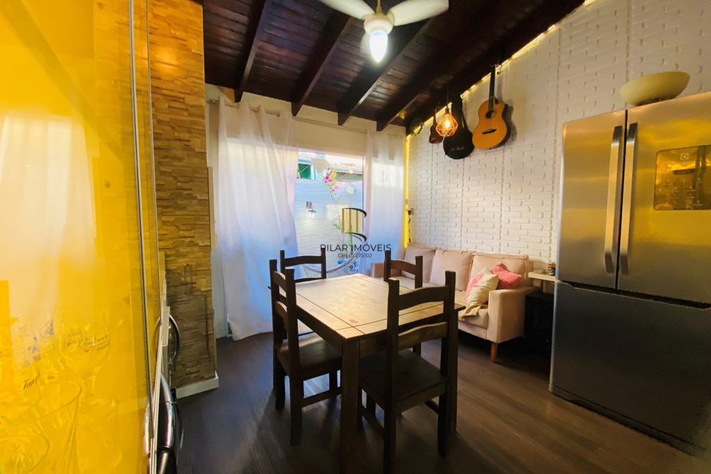 Casa de Condomínio 2 dormitórios no bairro Rio Branco