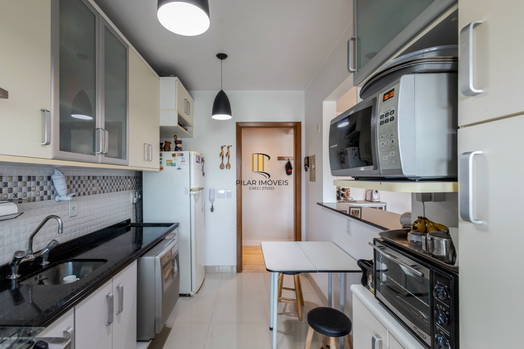 Apartamento 2 dormitórios no bairro São Geraldo