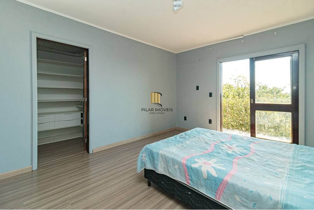 Casa 4 dormitórios no bairro Teresópolis