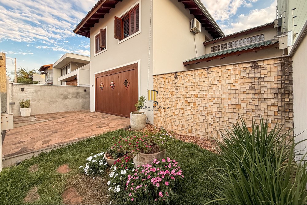 Casa 4 dormitórios no bairro Marechal Rondon