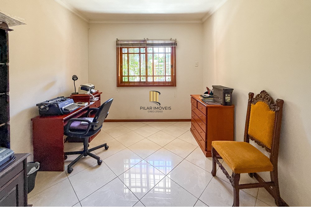 Casa 6 dormitórios no bairro Marechal Rondon