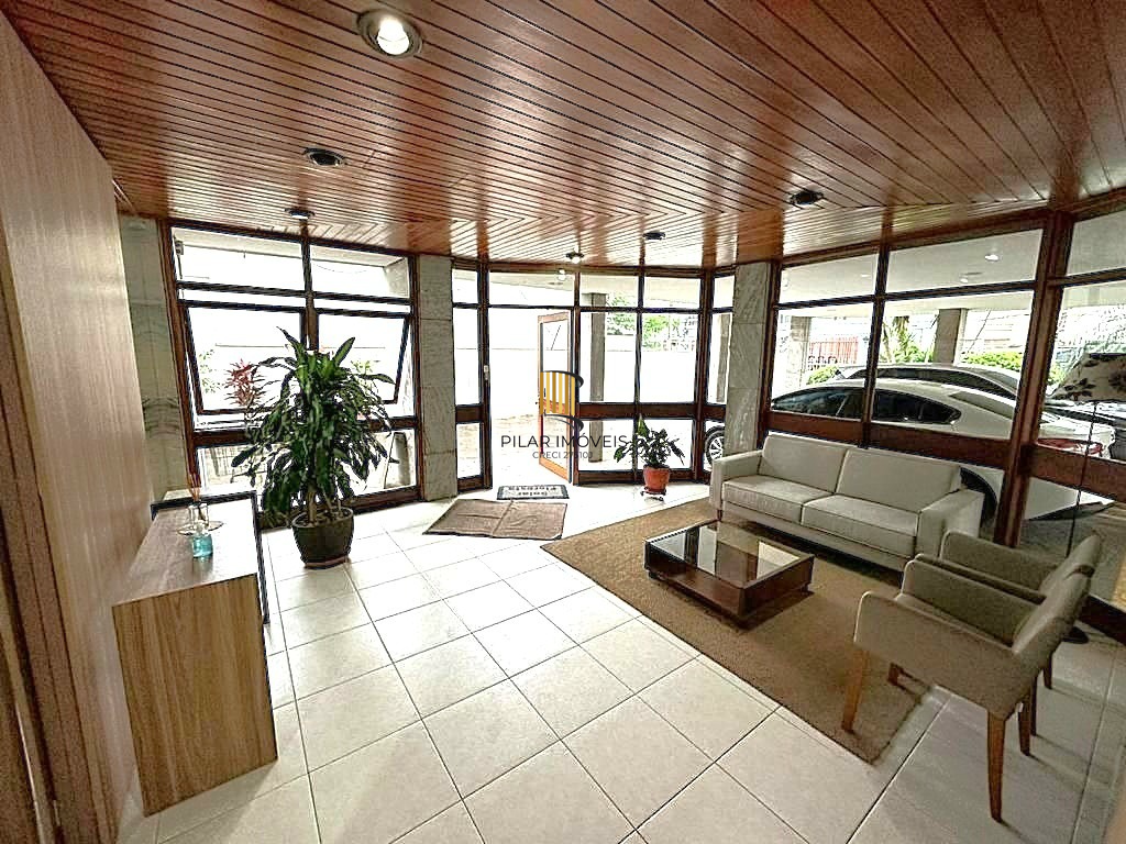 Apartamento 4 dormitórios no bairro Floresta