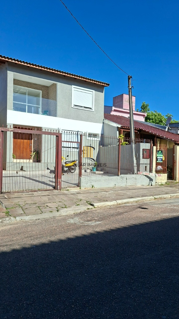 Casa 2 dormitórios no bairro Costa e Silva