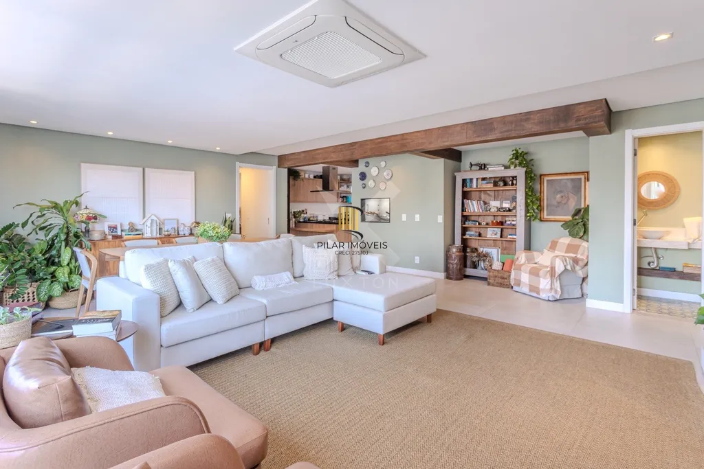 Apartamento 4 dormitórios no bairro Menino Deus