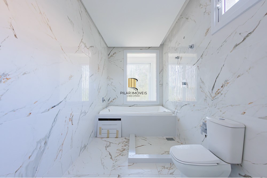 Casa de Condomínio 3 dormitórios no bairro Krahe