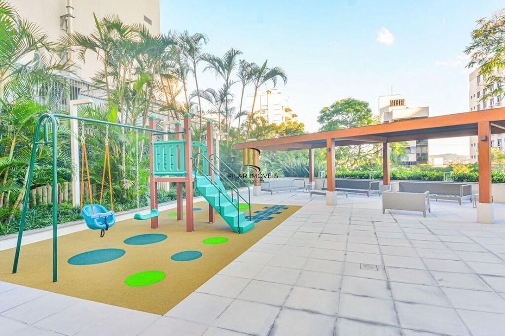 Apartamento 4 dormitórios no bairro Bela Vista