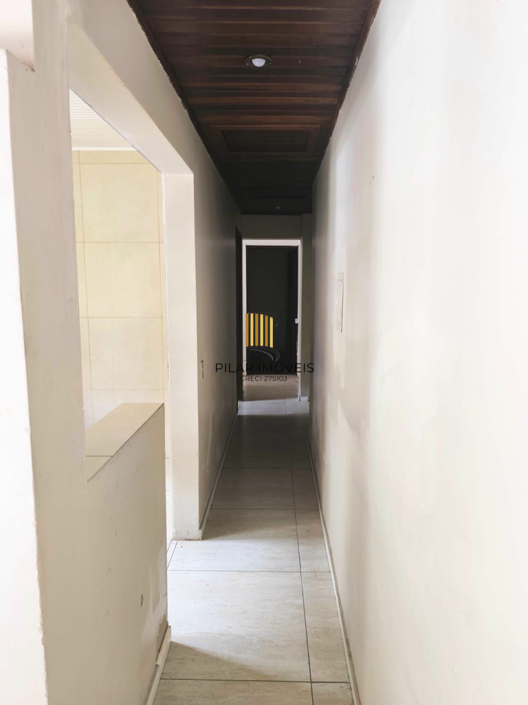 Casa 3 dormitórios no bairro Azenha