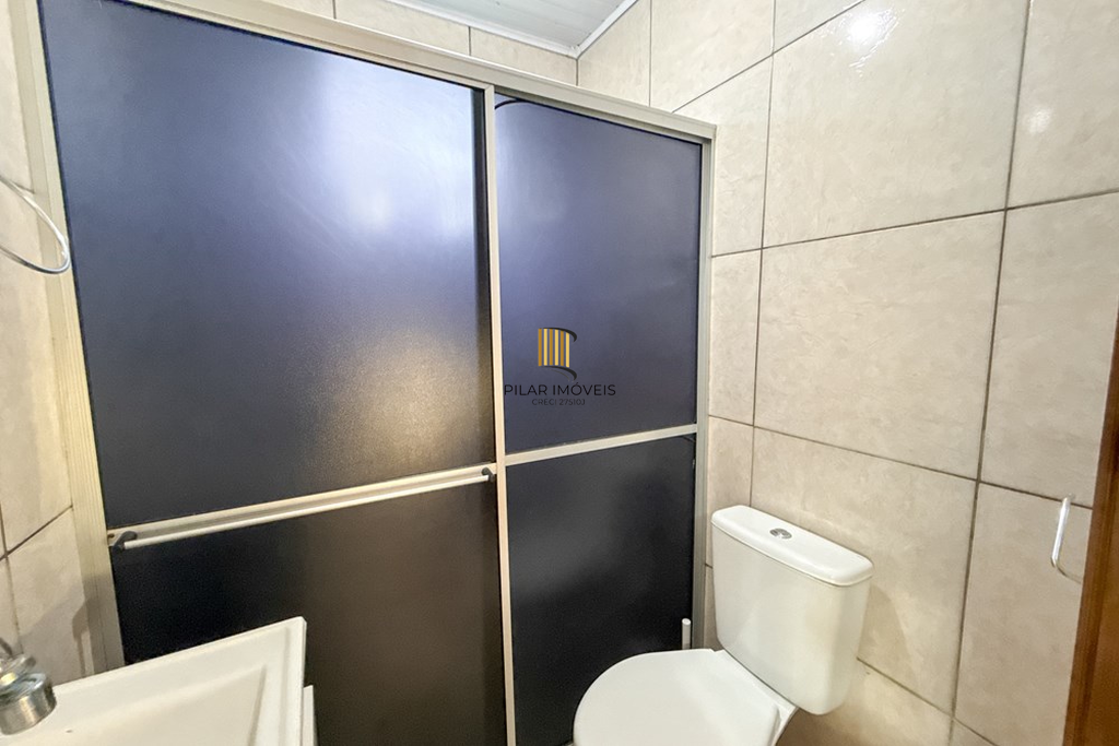 Casa 3 dormitórios no bairro Igara