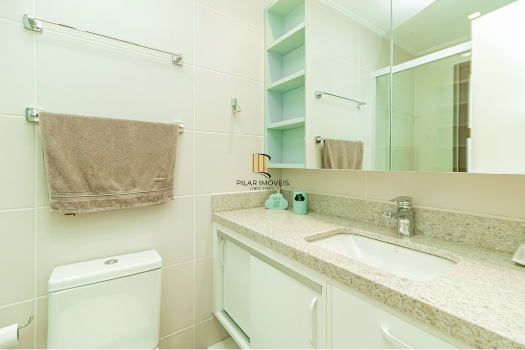Apartamento 3 dormitórios no bairro Menino Deus