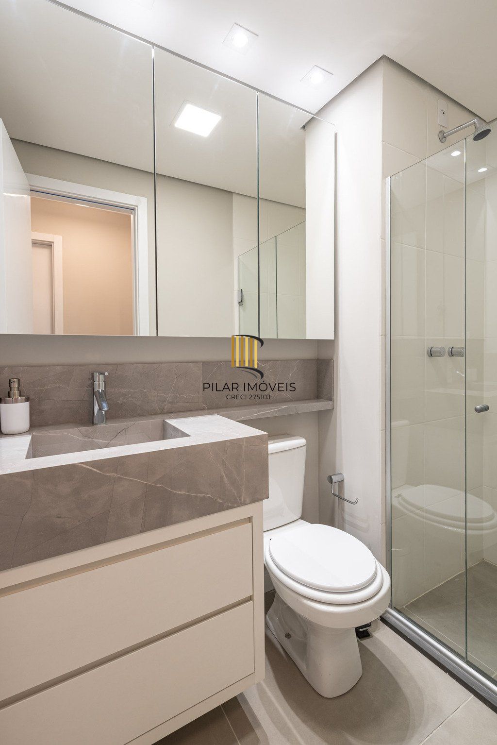 Apartamento 2 dormitórios no bairro Jardim Sabará