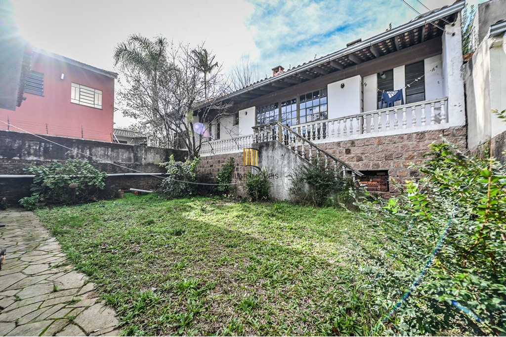 Casa 3 dormitórios no bairro Santa Tereza