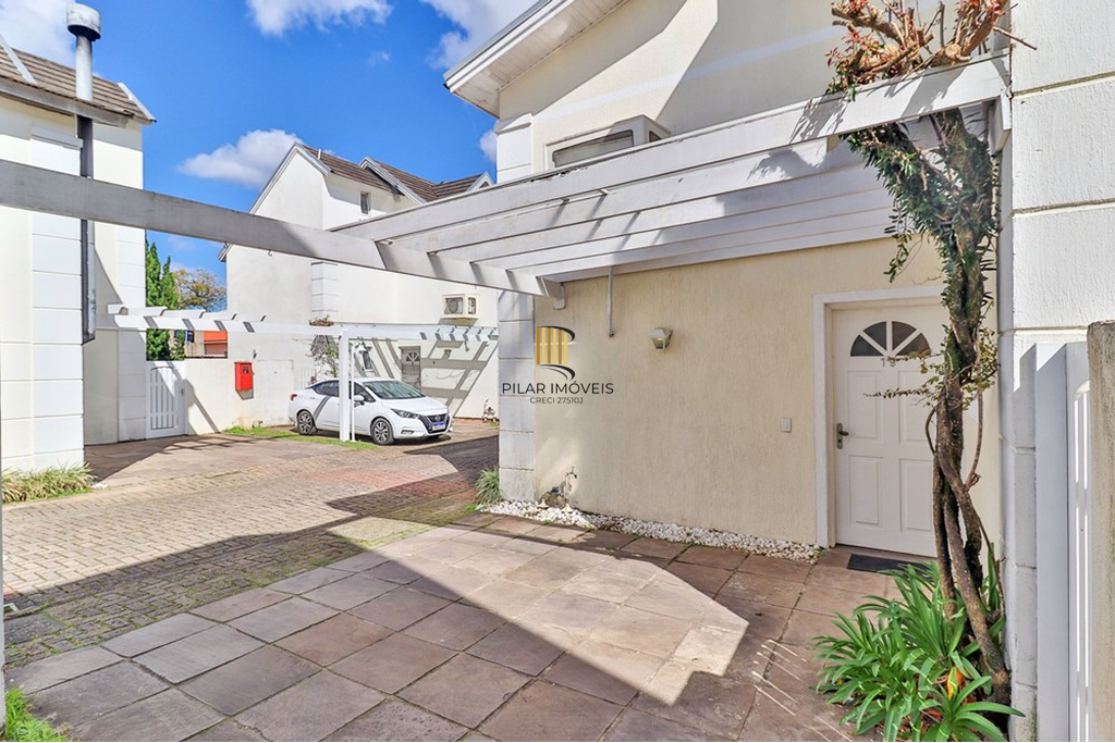 Casa de Condomínio 4 dormitórios no bairro Jardim Itu