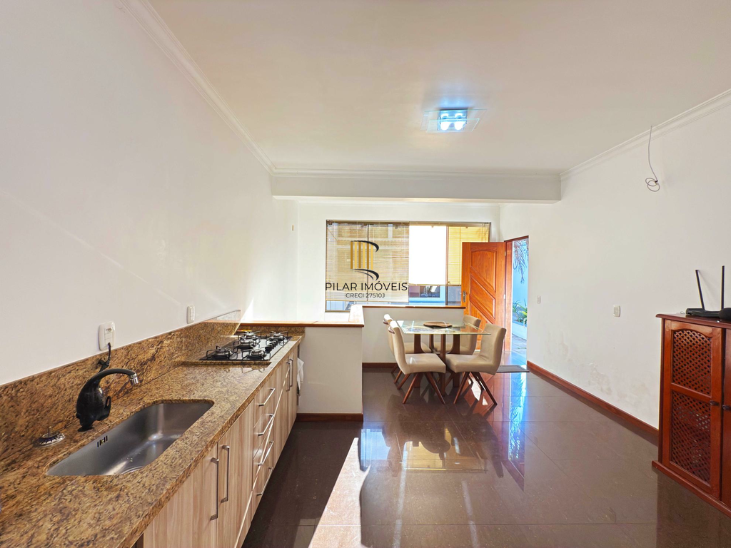 Casa 2 dormitórios no bairro Medianeira