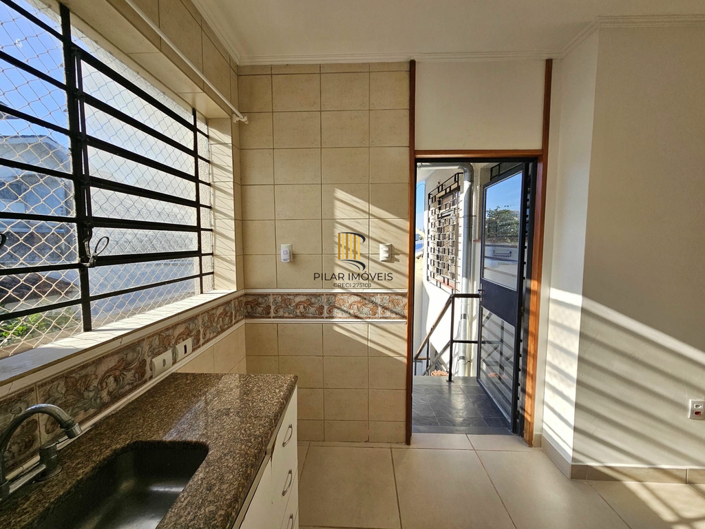 Casa 3 dormitórios no bairro Três Figueiras