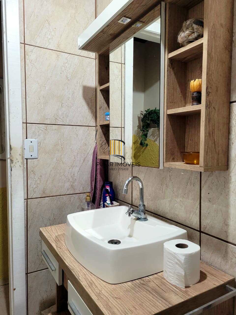 Casa 2 dormitórios no bairro Parque Eldorado