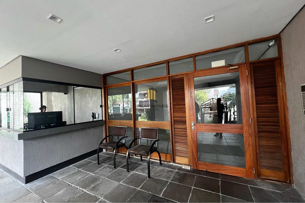 Apartamento 3 dormitórios no bairro Azenha