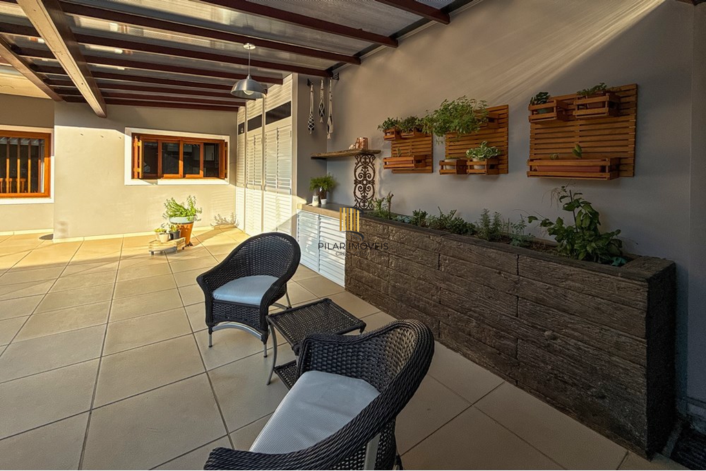 Casa 4 dormitórios no bairro São José