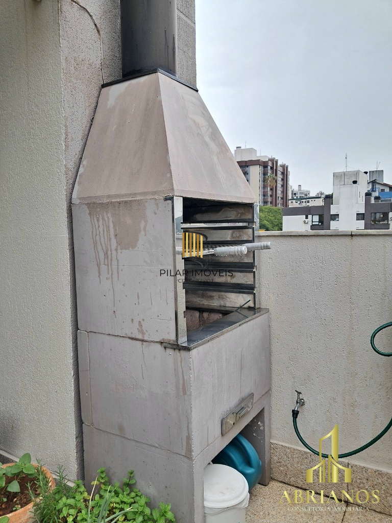 Cobertura 3 dormitórios no bairro Menino Deus