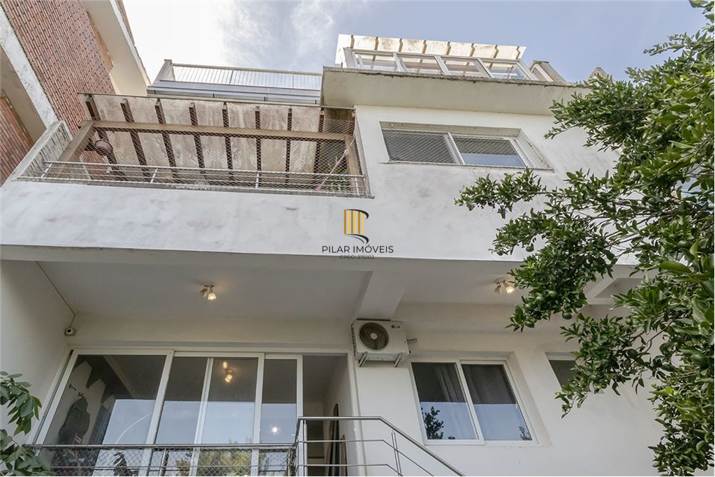 Casa 4 dormitórios no bairro Vila Assunção