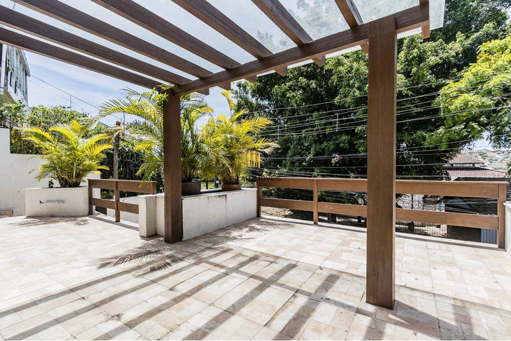 Casa 3 dormitórios no bairro Medianeira