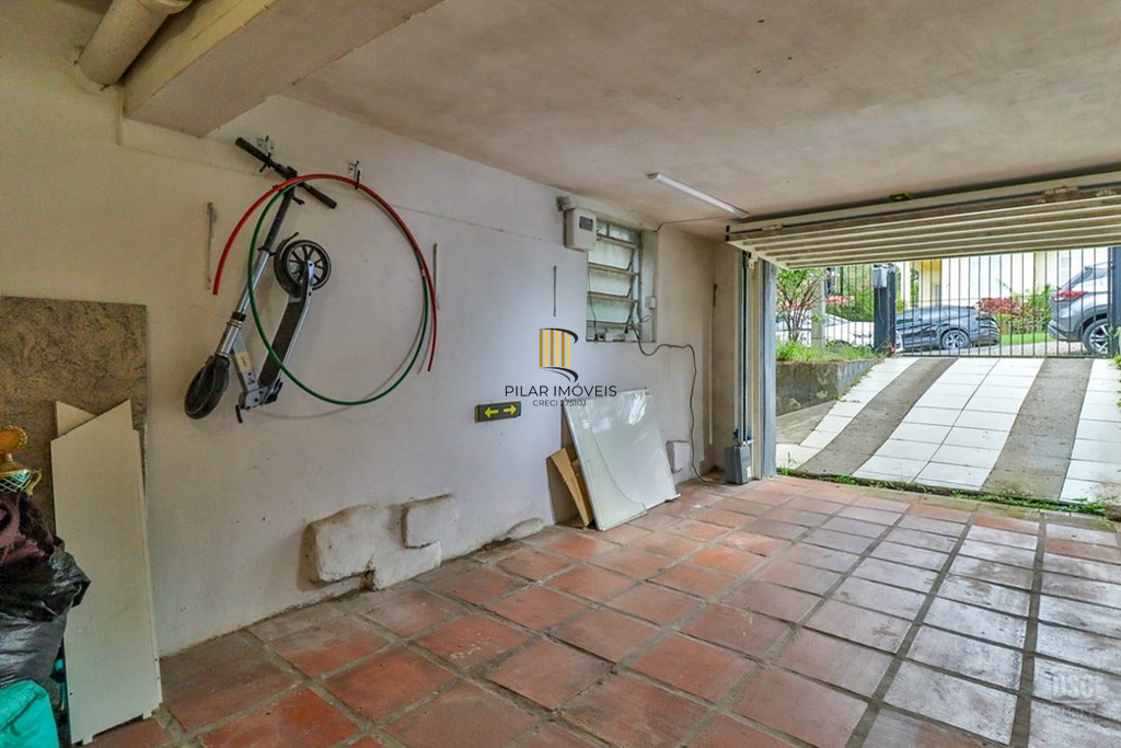 Casa 4 dormitórios no bairro Santo Antônio