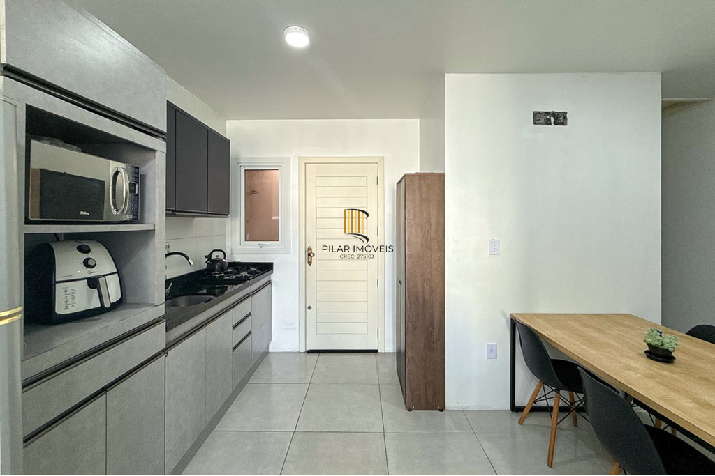 Casa 2 dormitórios no bairro Olaria