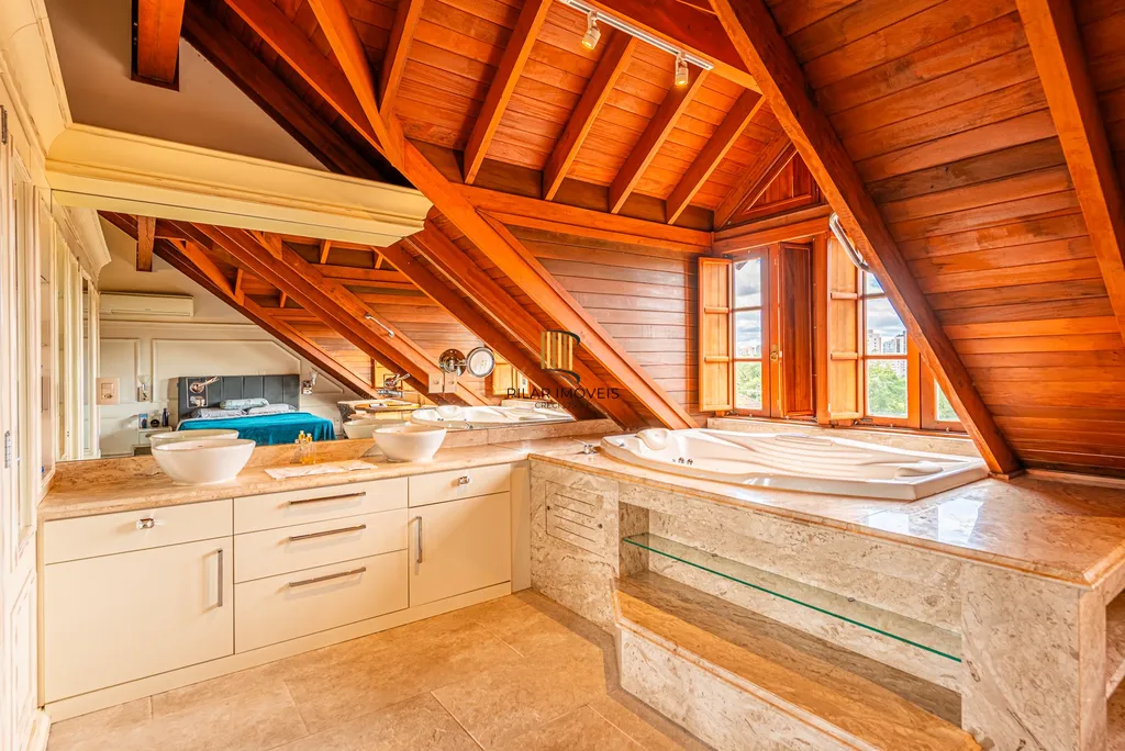 Casa de Condomínio 4 dormitórios no bairro Três Figueiras