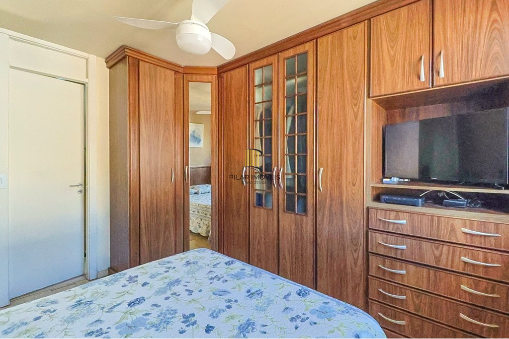 Casa de Condomínio 4 dormitórios no bairro Jardim Itu Sabará