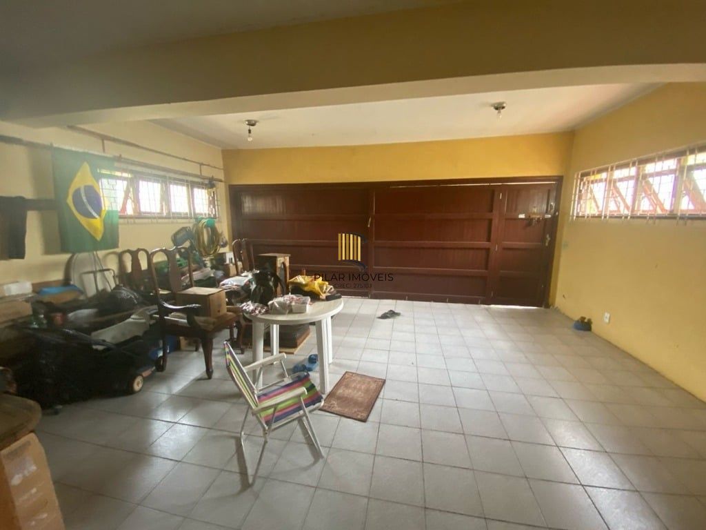 Casa 3 dormitórios no bairro Jardim do Salso