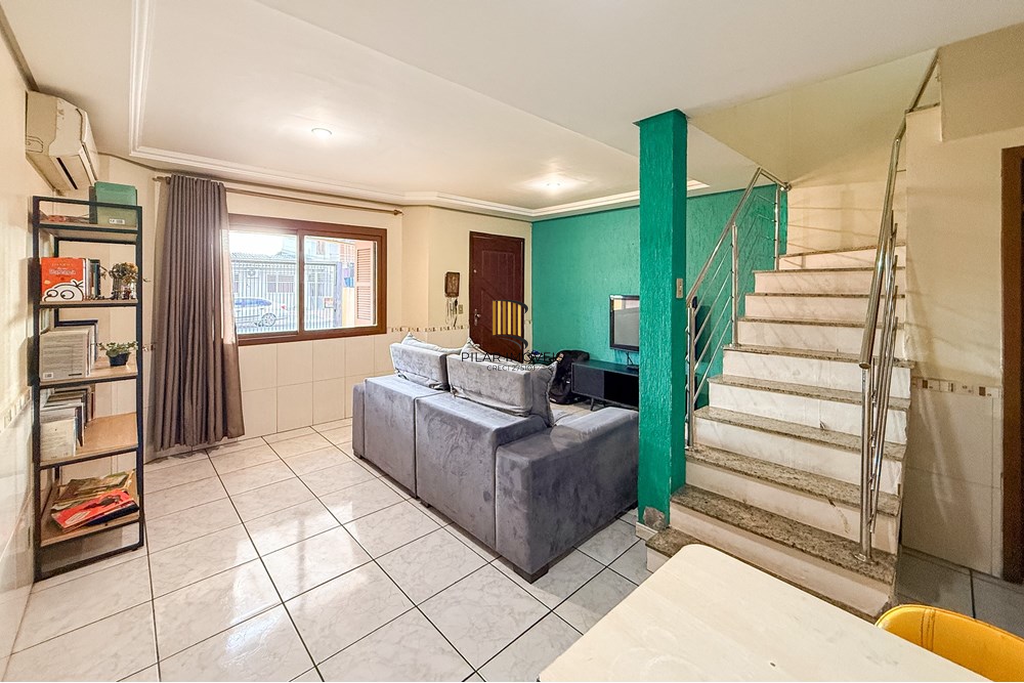 Casa 3 dormitórios no bairro Niterói