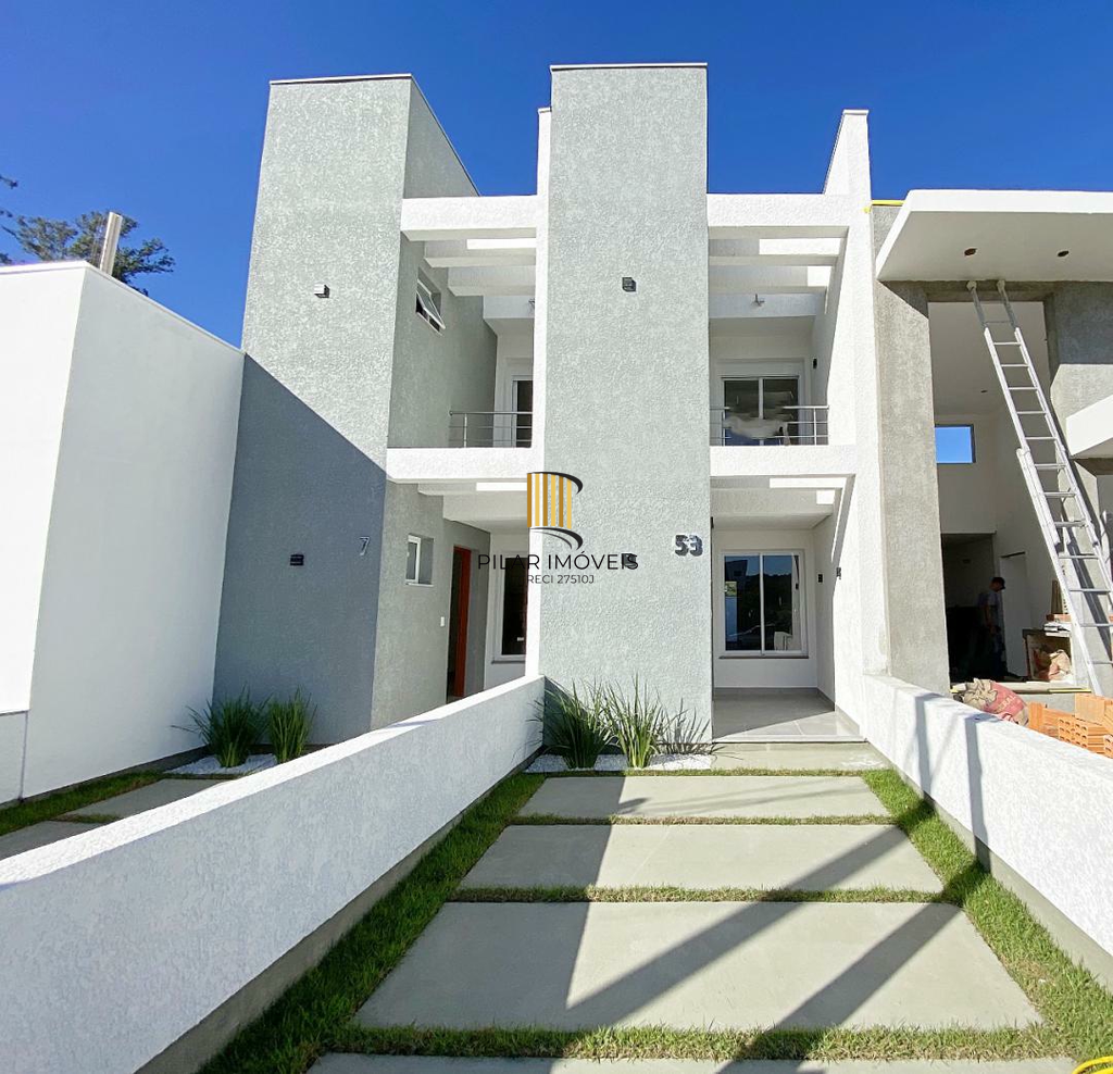 Casa 2 dormitórios no bairro Hípica