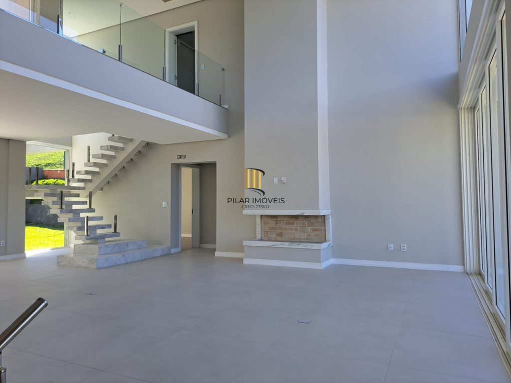 Casa de Condomínio 3 dormitórios no bairro Vila Nova
