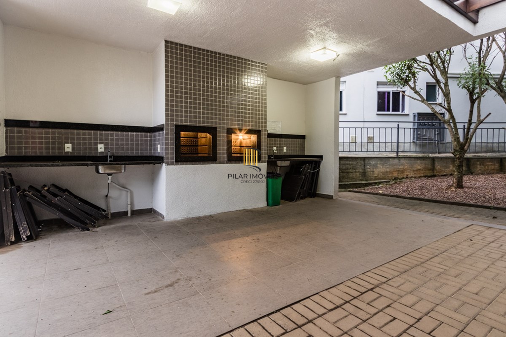 Apartamento 2 dormitórios no bairro Lomba do Pinheiro