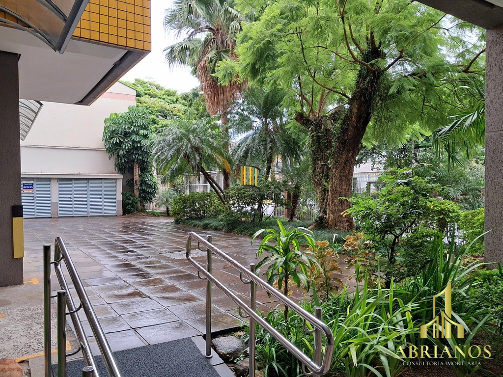 Cobertura 3 dormitórios no bairro Menino Deus