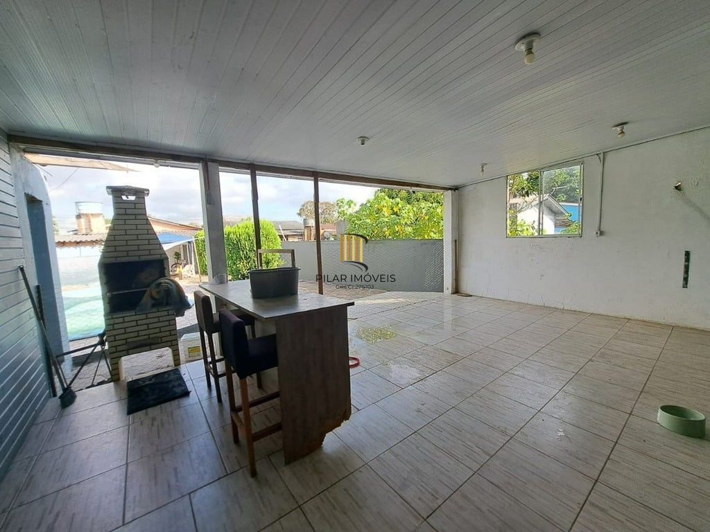 Casa 3 dormitórios no bairro Mathias Velho