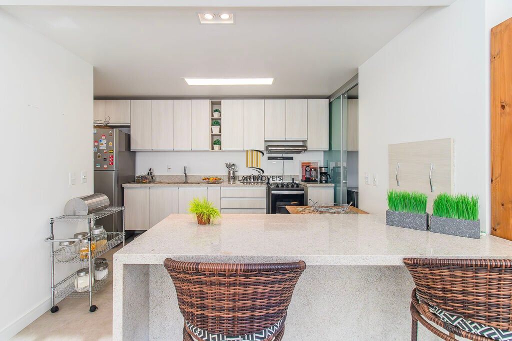 Apartamento 3 dormitórios no bairro Menino Deus