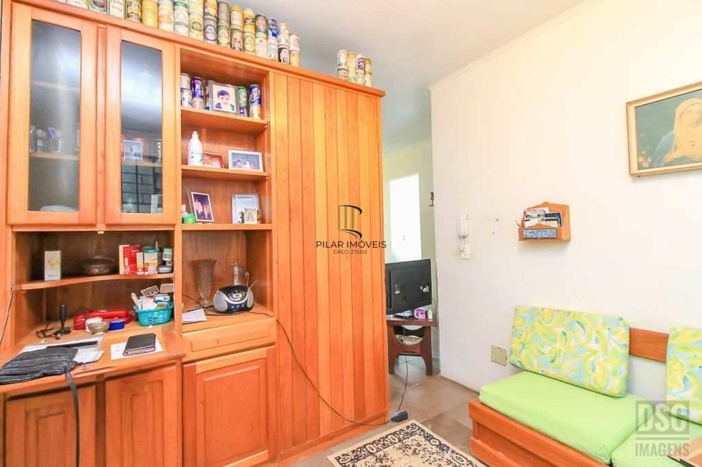 Casa 3 dormitórios no bairro Glória