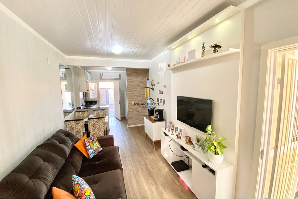 Casa de Condomínio 2 dormitórios no bairro Olaria