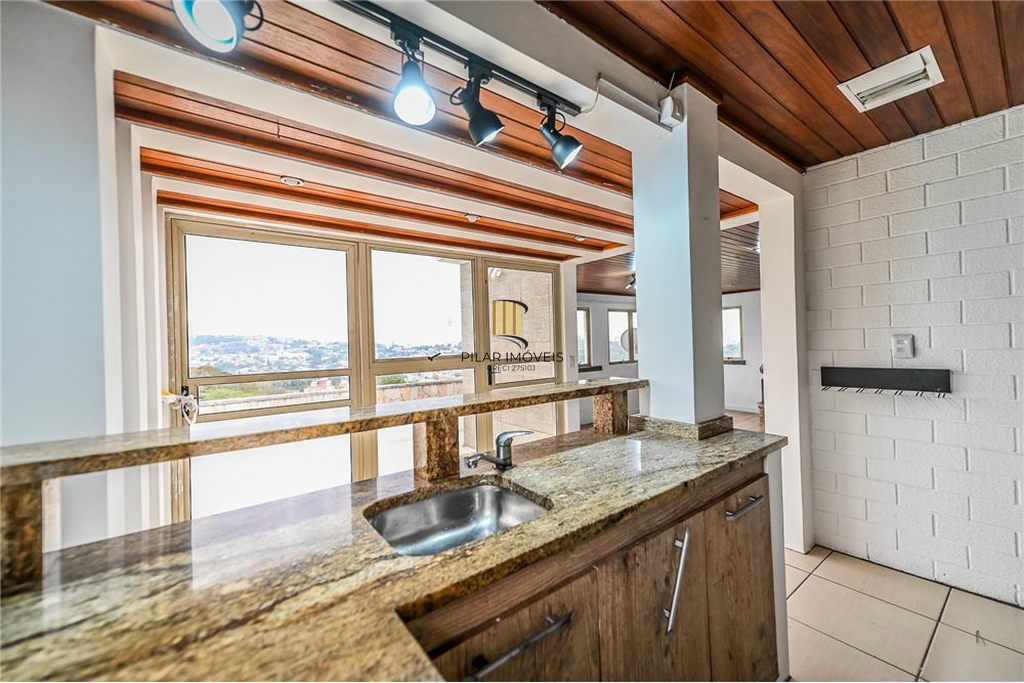 Cobertura 3 dormitórios no bairro Medianeira