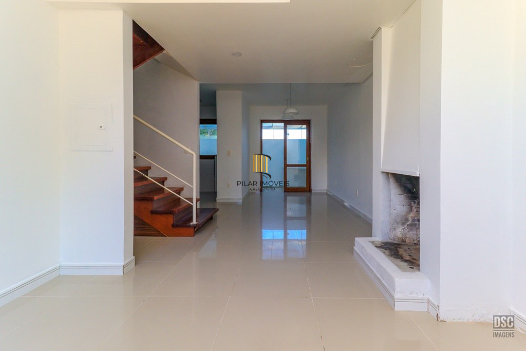 Casa de Condomínio 3 dormitórios no bairro Serraria