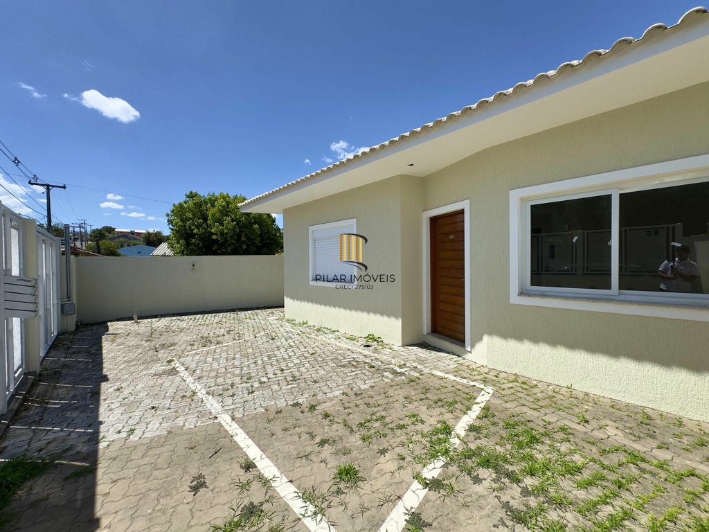 Casa de Condomínio 2 dormitórios no bairro Olaria