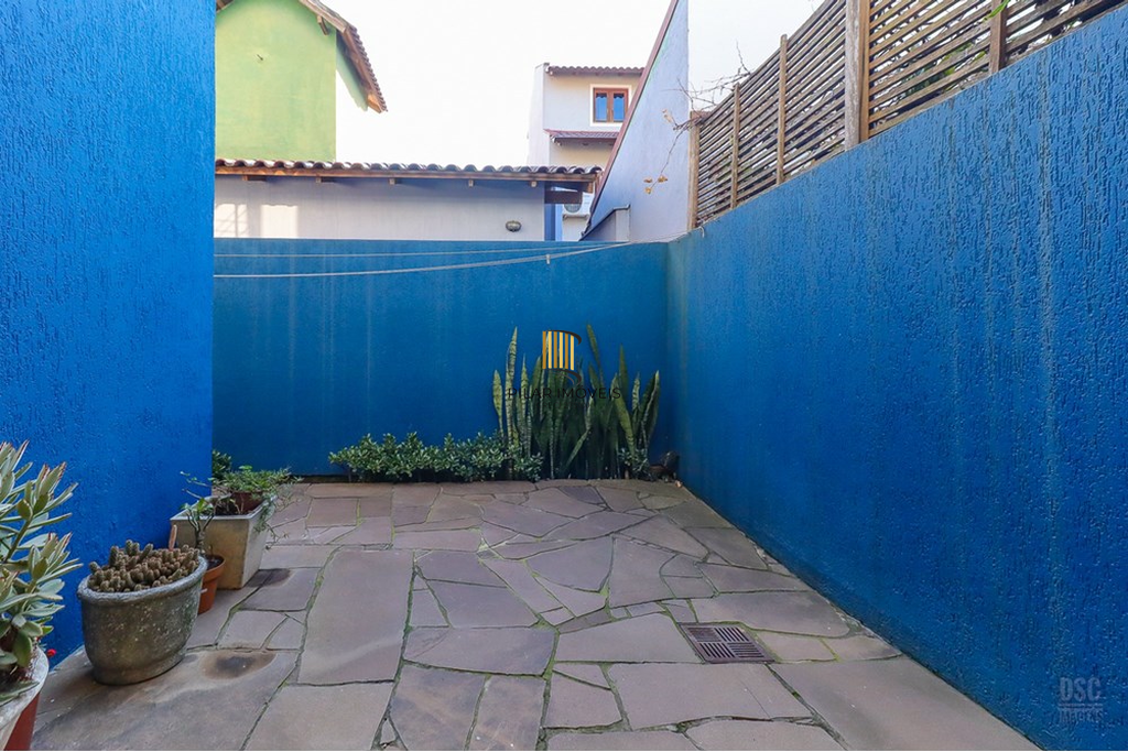 Casa de Condomínio 3 dormitórios no bairro Hípica