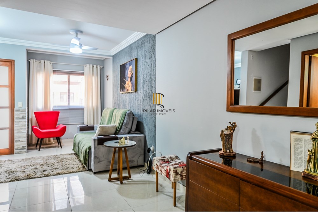 Casa de Condomínio 2 dormitórios no bairro Hípica