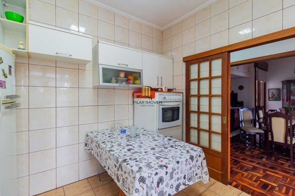 Casa 3 dormitórios no bairro Menino Deus