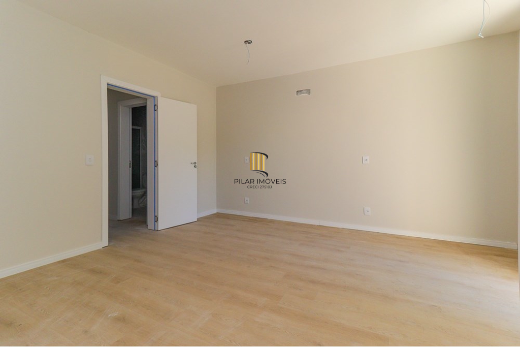 Casa 3 dormitórios no bairro Ipanema