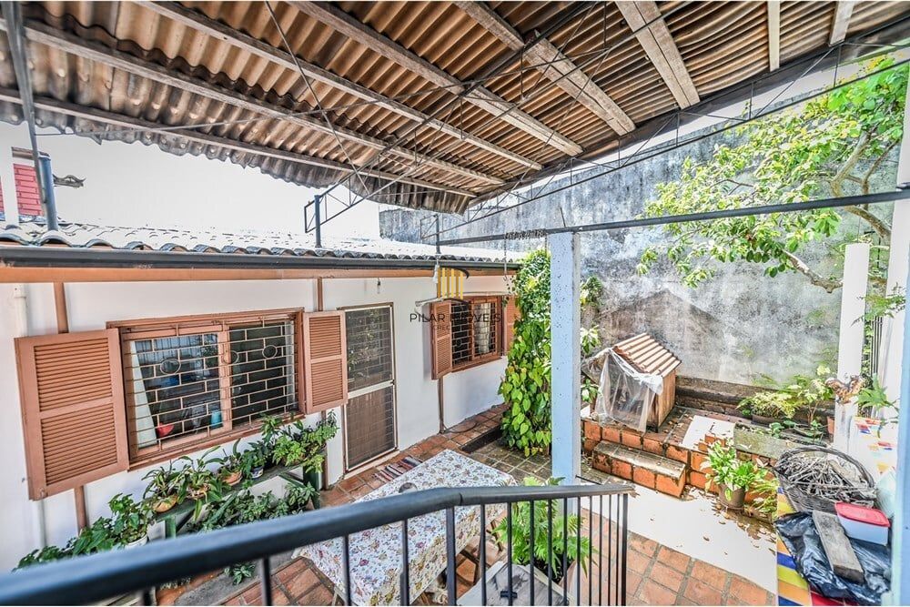Casa de Condomínio 4 dormitórios no bairro Santa Tereza