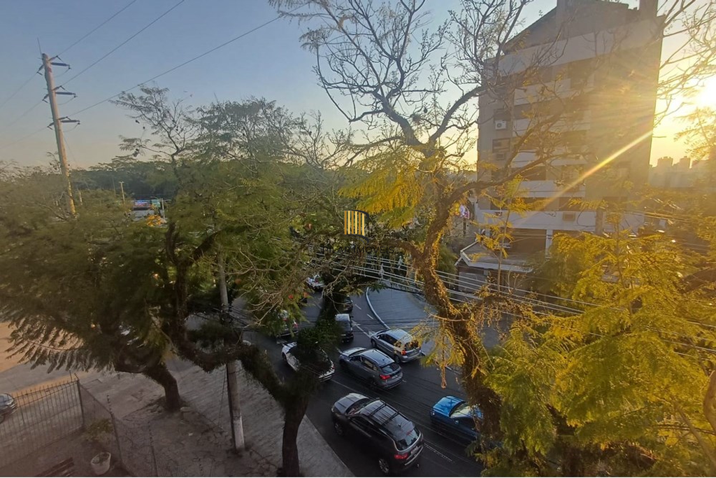 Apartamento 4 dormitórios no bairro Passo da Areia