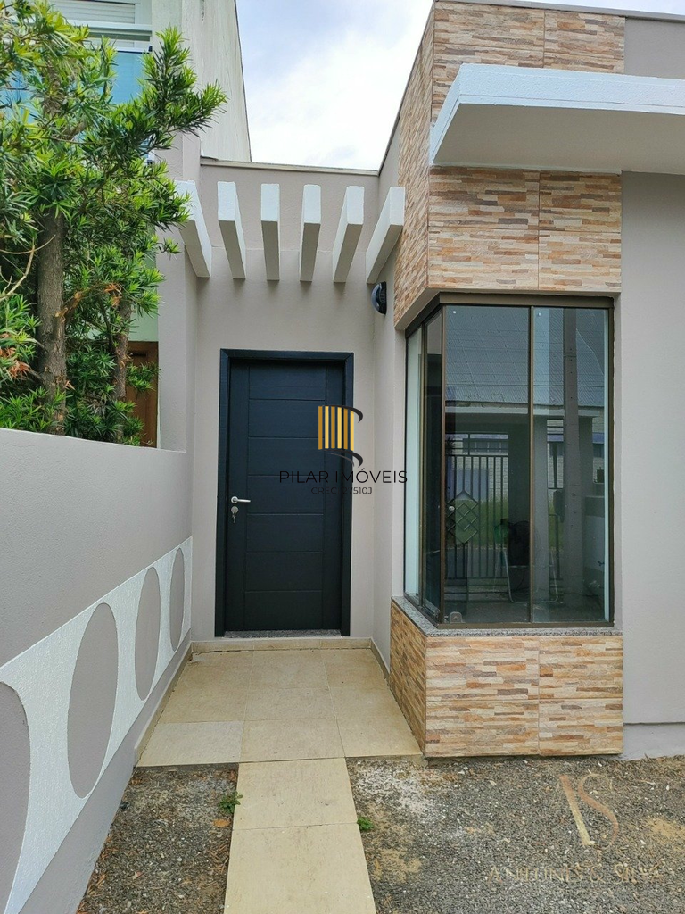 Casa 2 dormitórios no bairro Vila Monte Carlo